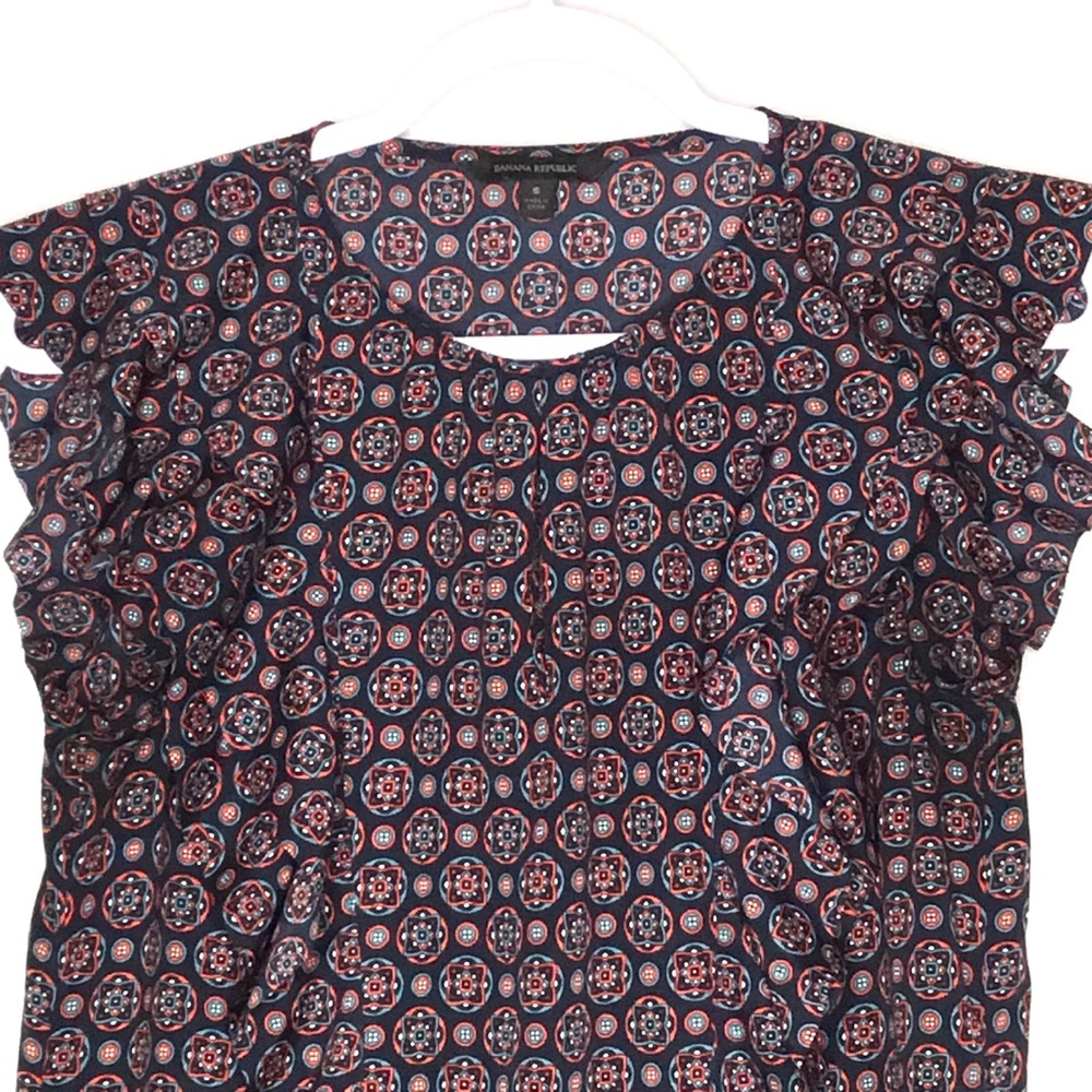 💎Banana Republic Womens Geometric Print Ruffle Blouse Size Small